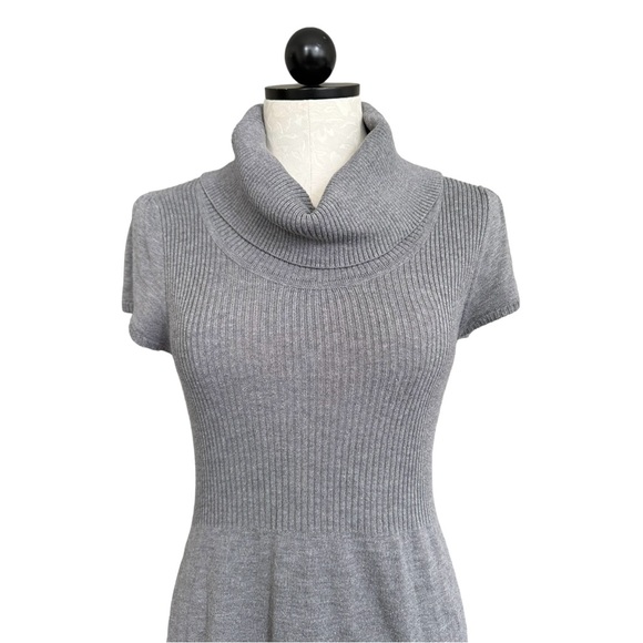 Calvin Klein Cowl Neck Ribbed Knit Sweater Dress Cap Sleeves Gray Size Medium - Picture 4 of 11
